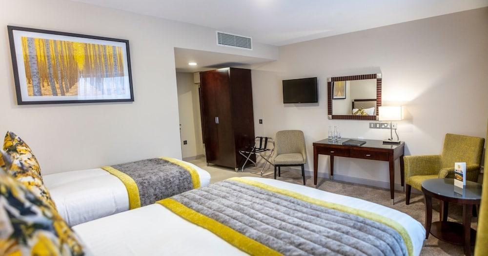 McGettigans Hotel  Letterkenny Eksteriør bilde