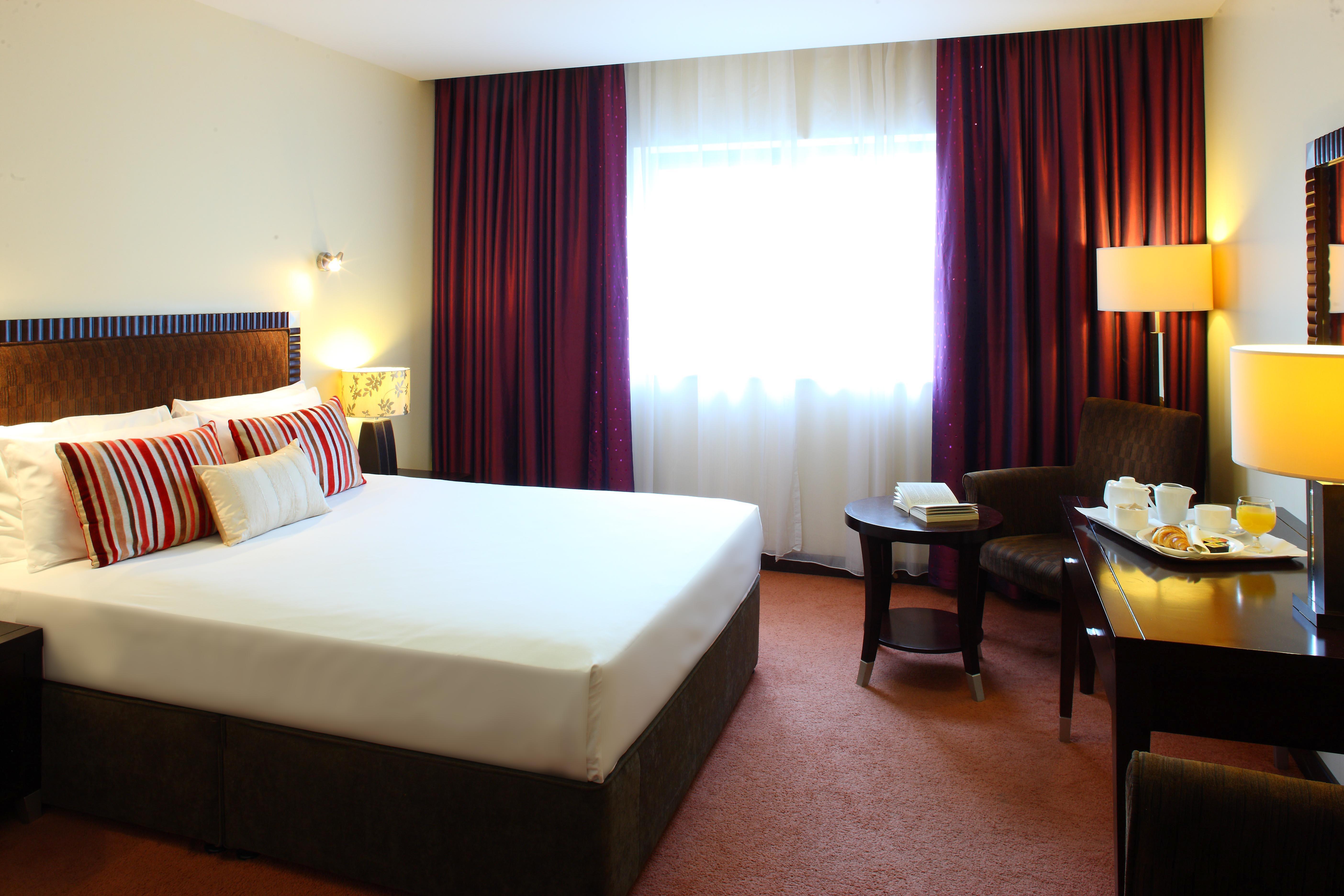 McGettigans Hotel  Letterkenny Eksteriør bilde