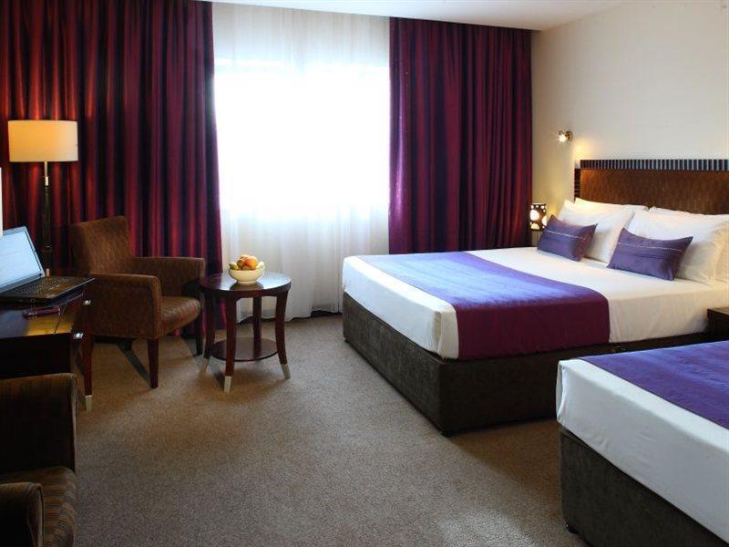 McGettigans Hotel  Letterkenny Eksteriør bilde